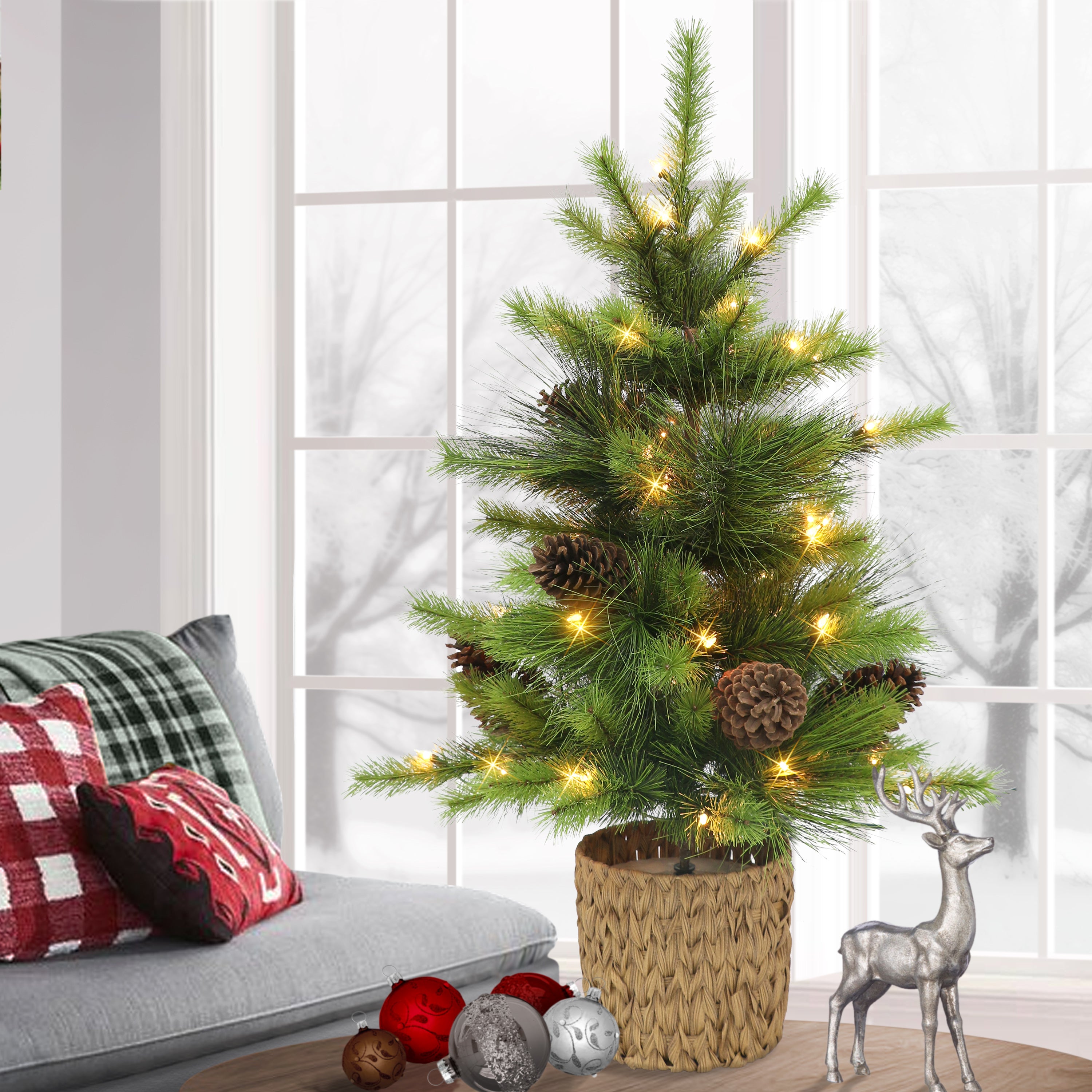 3.5ft Pre-Lit Potted Tree